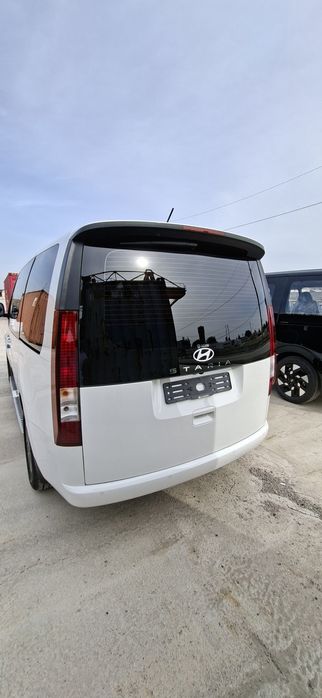 Hyundai Staria 1,6 Turbo Hybrid