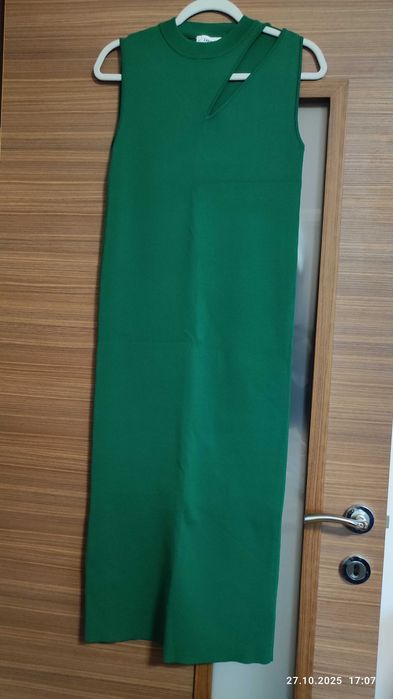 Зелена дълга рокля Zara, размер M