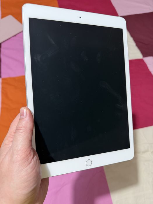 iPad 10.2" 7th Gen Wifi (2019) , 128GB