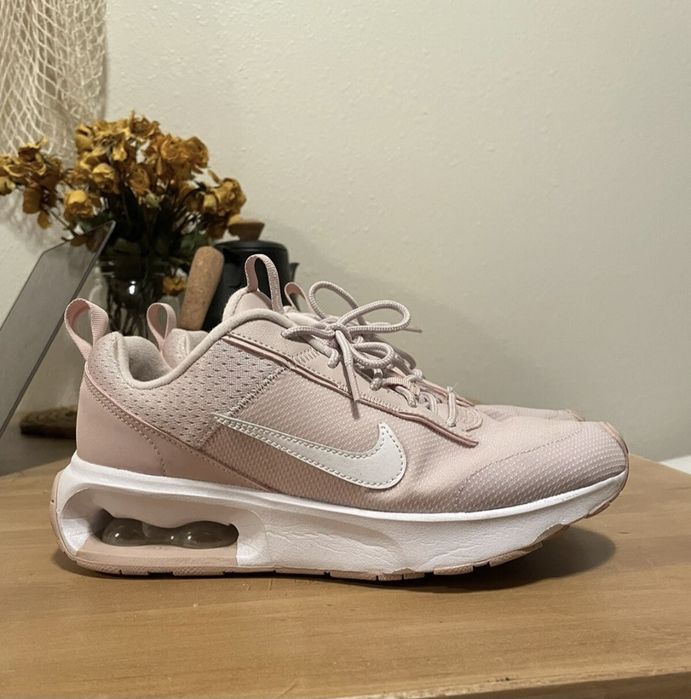 Adidasi Air max intrlk