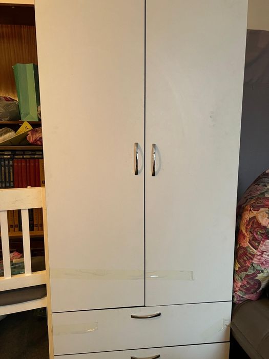 Шкаф для одежды с выдвижными ящиками