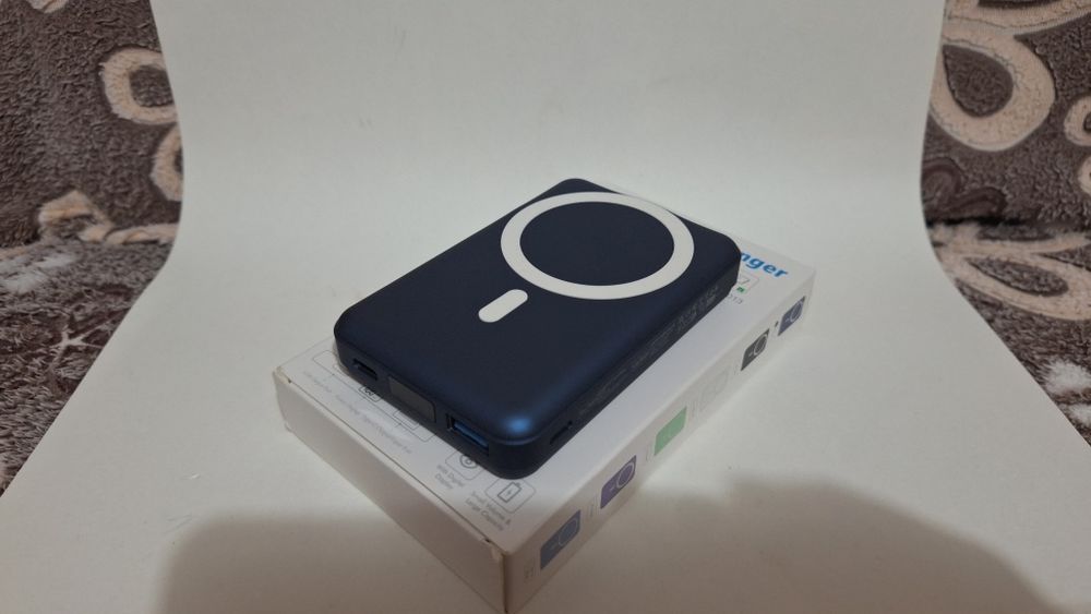 Yiisonger Magnetic Power Bank 10 000 mAh - MagSafe
