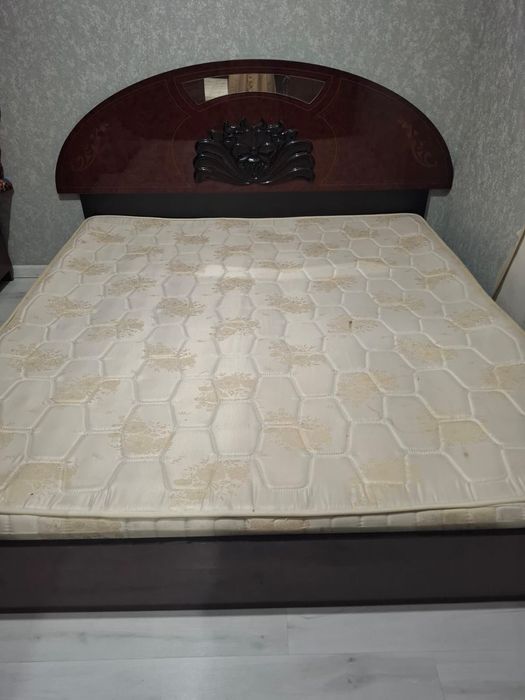 Продается шкаф и кровать