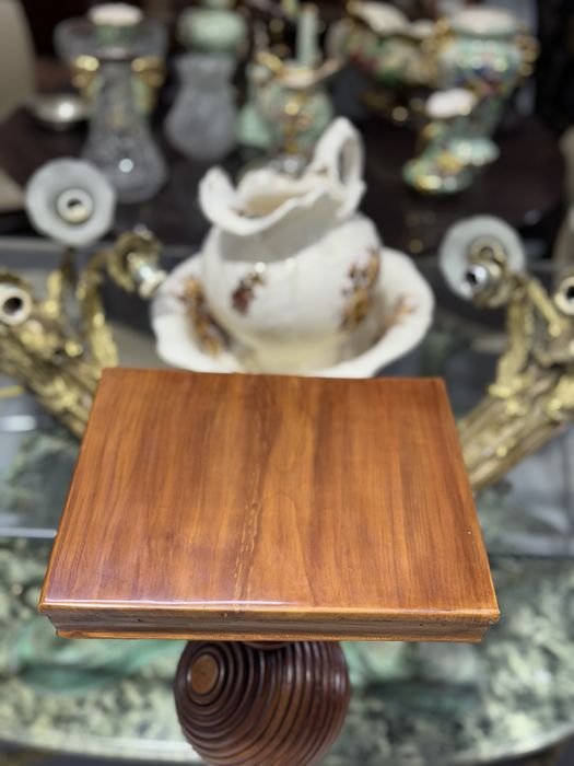 Stativ deosebit din lemn, reconditionat