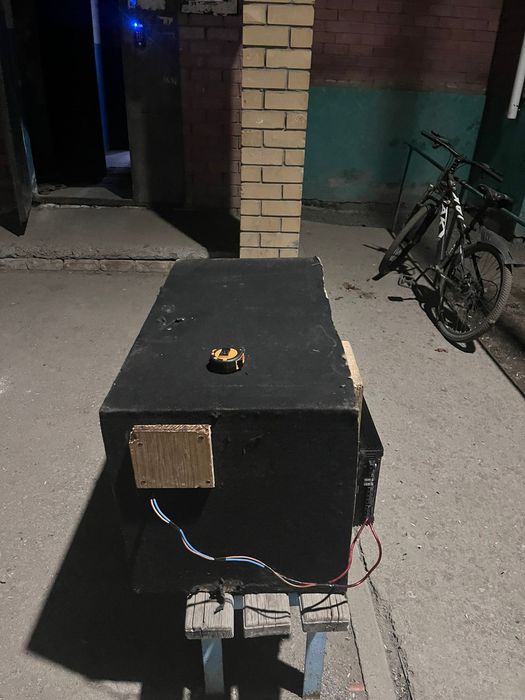 Автомобильный сабвуфер