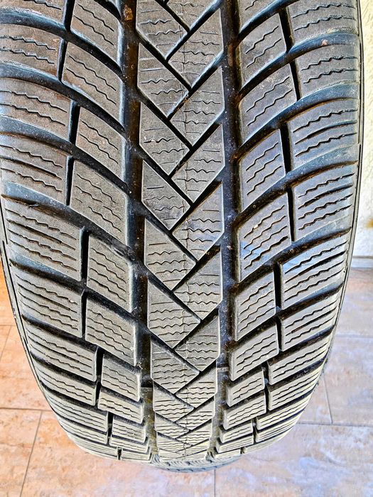 Set roti iarna VW SKODA anvelope VREDESTEIN 215 65 R17 profil 7mmDOT21