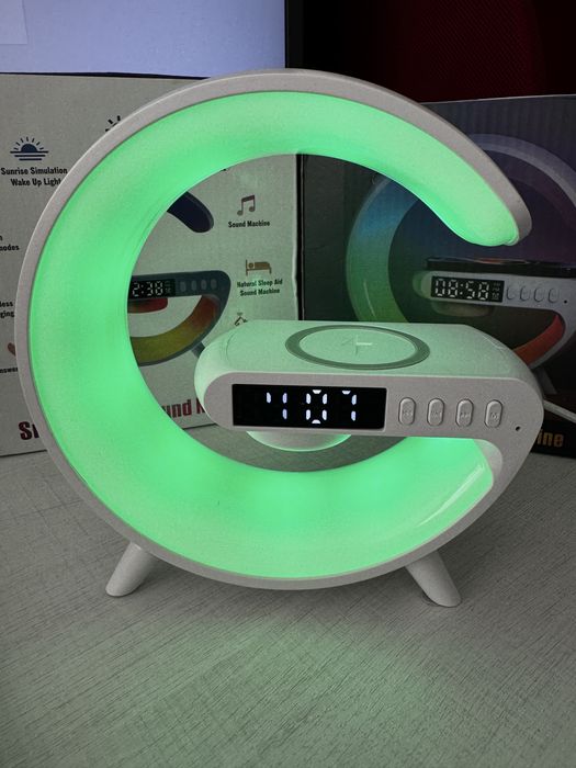 Ceas RGB cu radio