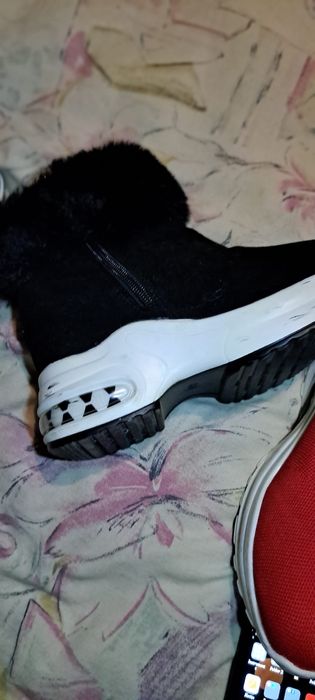 Ghete negre  de piele întoarsă cu blaniță și platforma