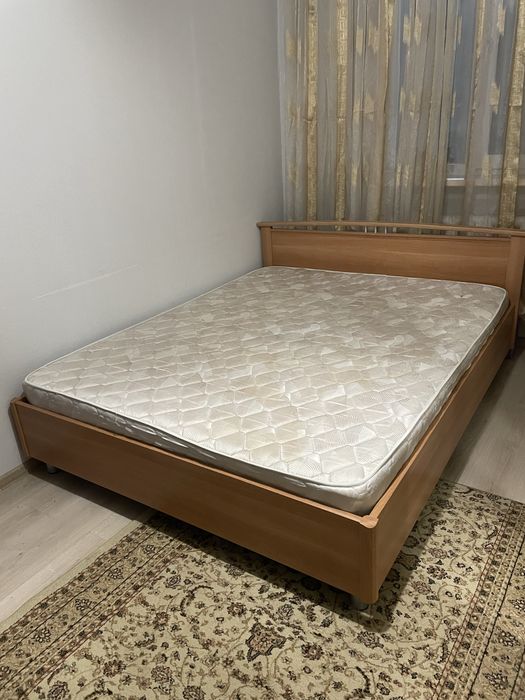 Продам кровать двухспальная
