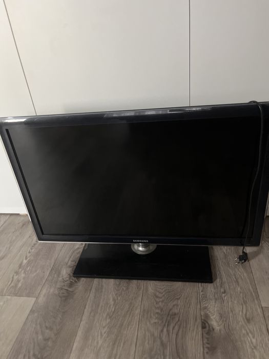 Телевизор Samsung б/у