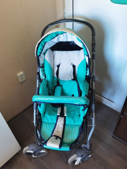 Продавам бебешка количка