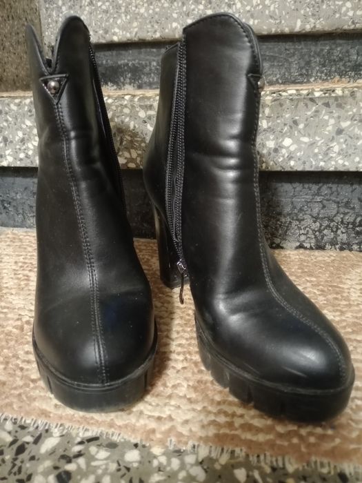 Ботуши и боти номер 37