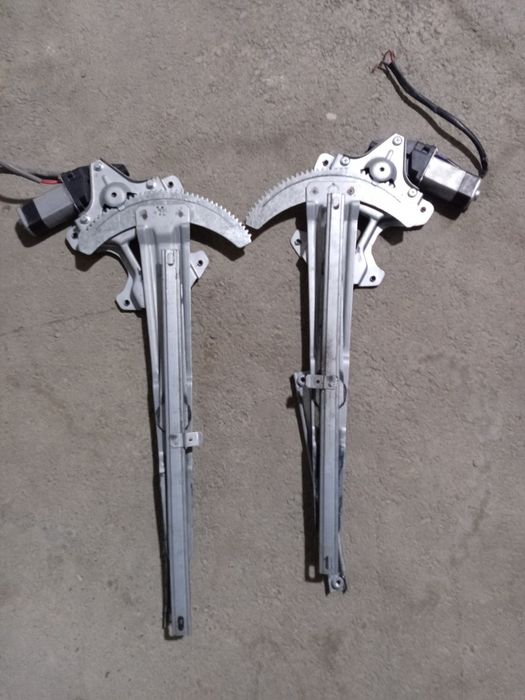 Matiz va damas labo uchun oyna kotargich.