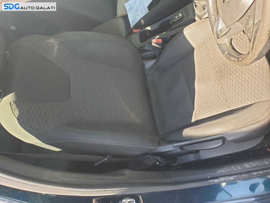 Scaun Textil Dreapta Fata Pasager Fara Incalzire Opel Astra K 2015 - 2021 [Q3963]