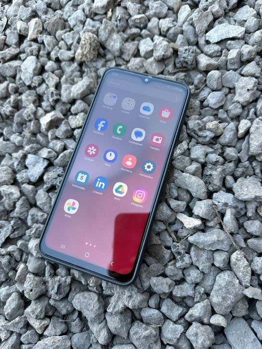 Продаётся телефон Samsung A13,128 память
