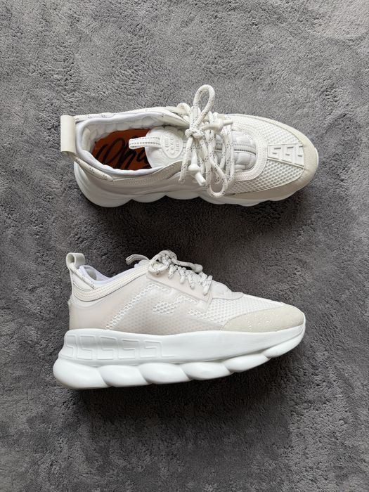 Versace chain reaction