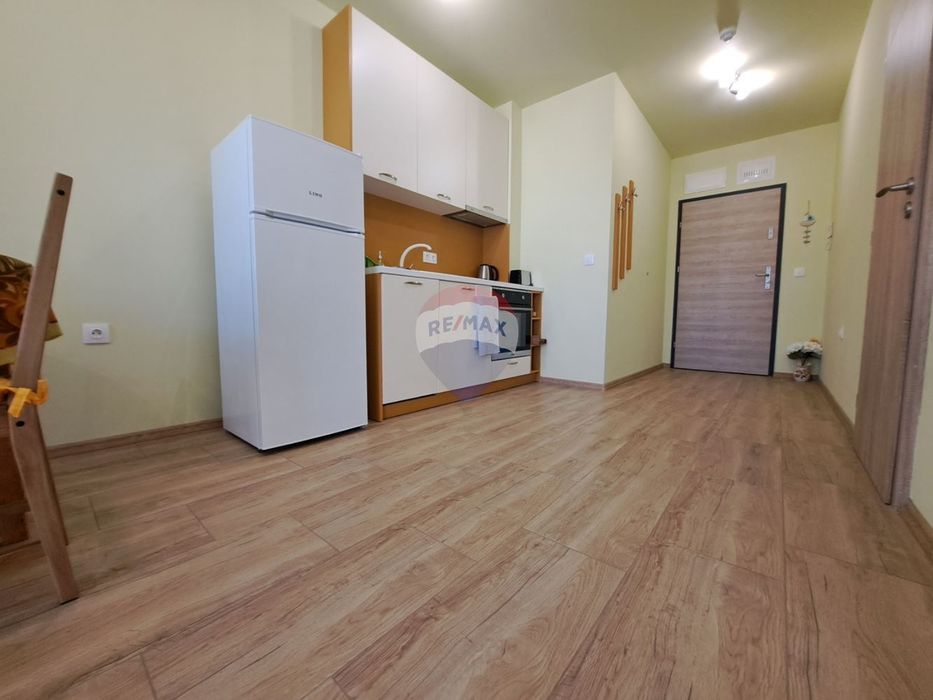 Дава се под наем Едностаен апартамент в к.к. Св.Св. Константин и Елена - 46 кв.м за 459 € - Снимка #7