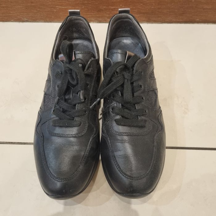 Кроссовки кожаные