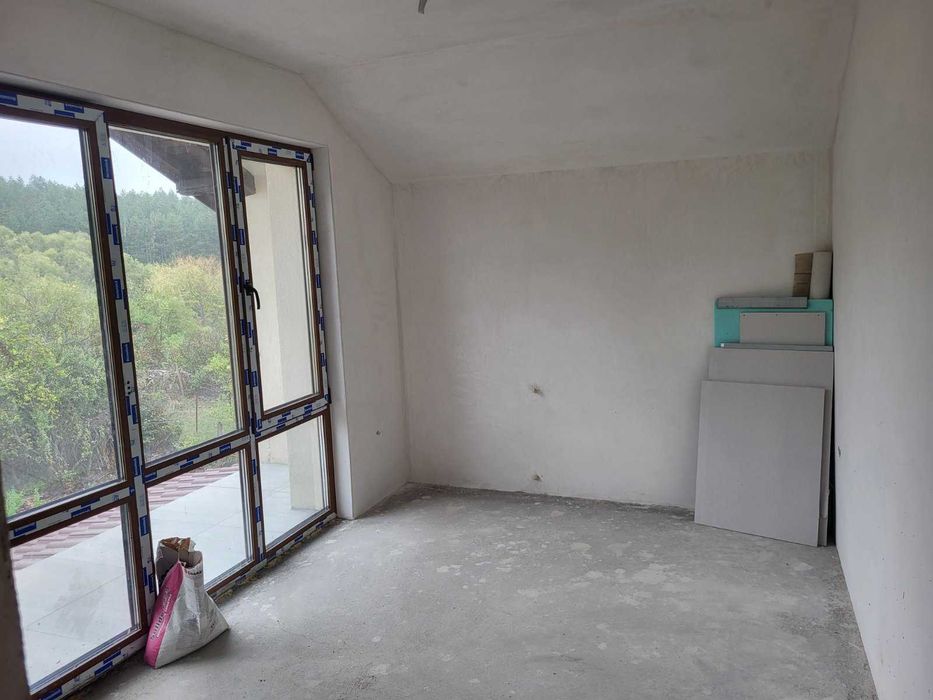 Продава се Къща в с. Саранци, Област София-област - 180 кв.м за 1345 €/кв.м - Снимка #11