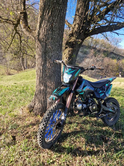 Vând kxd huricane 125