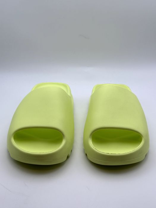 Papuci Adidas Yeezy Slides