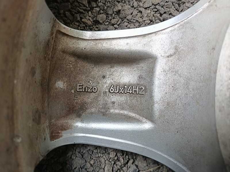 Продам оригинальные легкосплавные диски "ENZO"