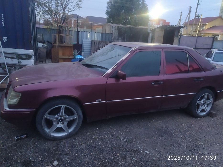 Продам мерс w124