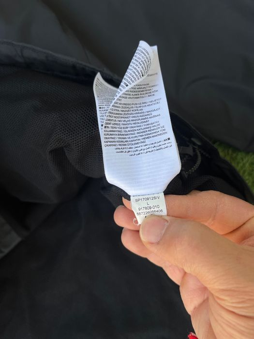 Мъжко яке / ветровка : Nike NSW Windrunner Packable L