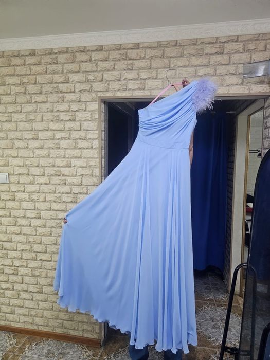 Красивое вечернее платье