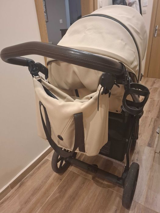 Бебешка количка Roan Bass Next