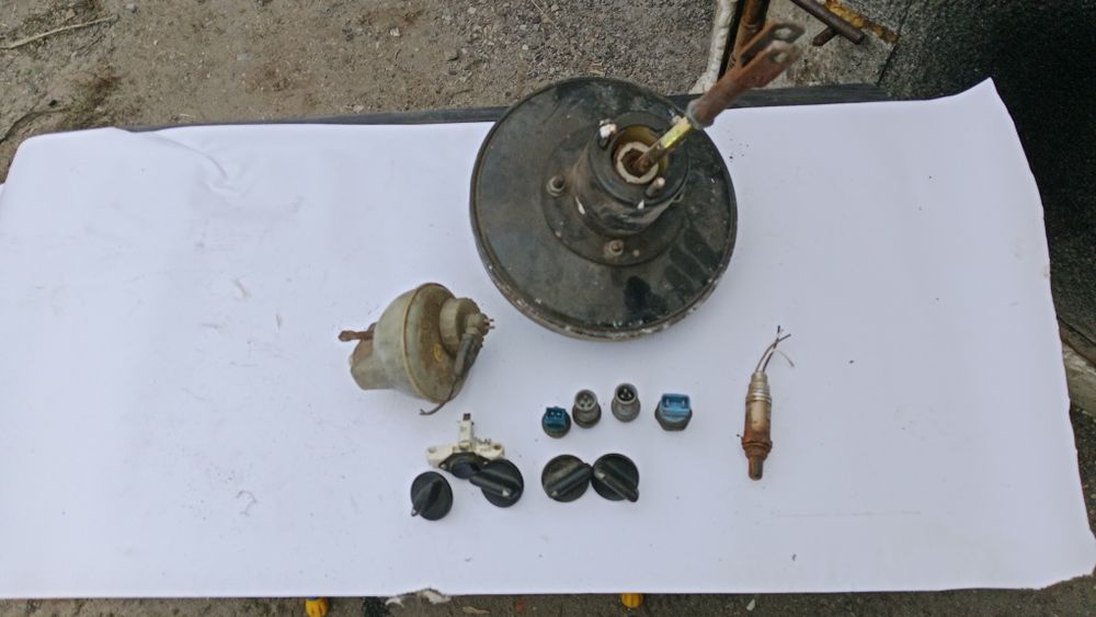 Запчасти на Ауди 80 б4