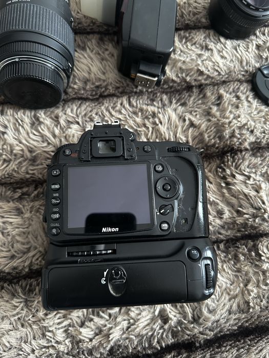 Aparat Fotografiat Nikon D90 + accesorii