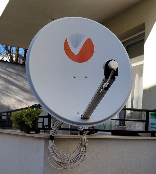 Сателитна чиния на Vivacom