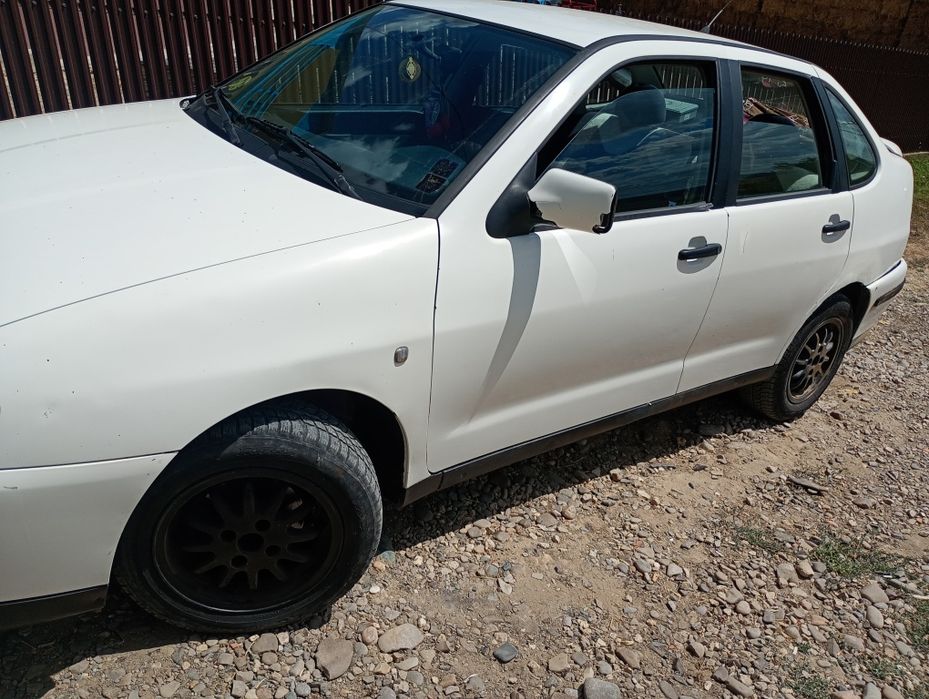 SEAT Cordoba 1998 — imagine 2