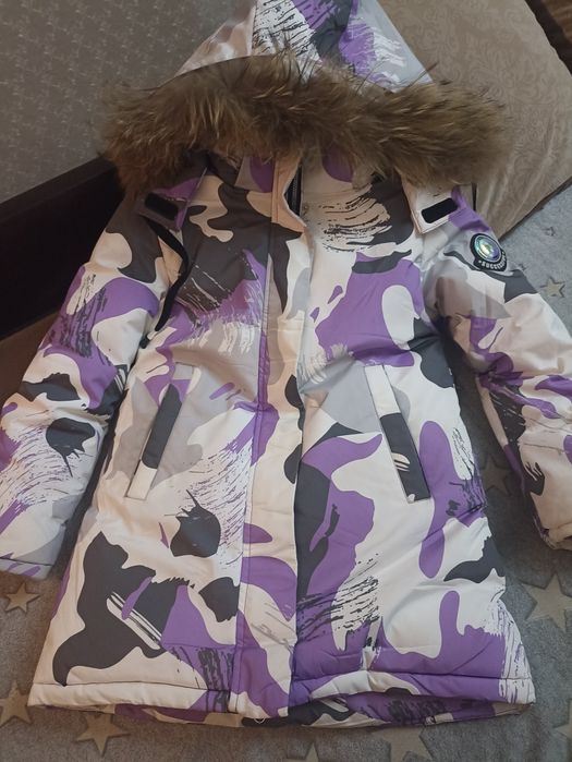 Куртка 146 р продам