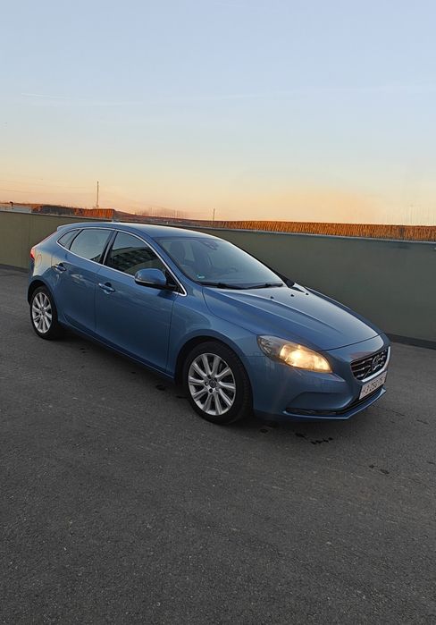 Volvo V40 2.0 diesel D4 Summum Business 190 cp 2015