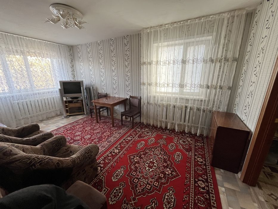 Продам квартиру 4-28