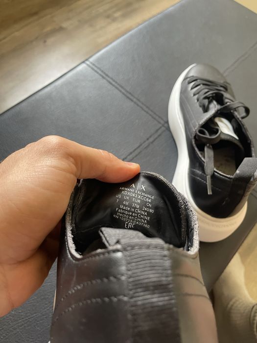 Обувки Armani Exchange (37 номер)