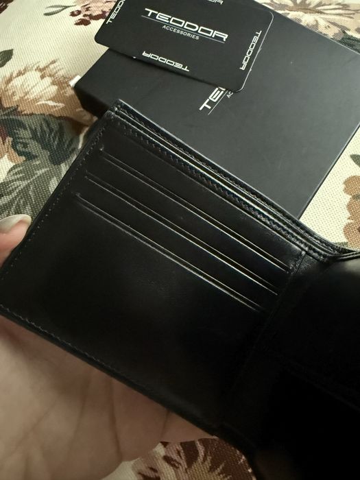 Ново мъжко портмоне Теодор