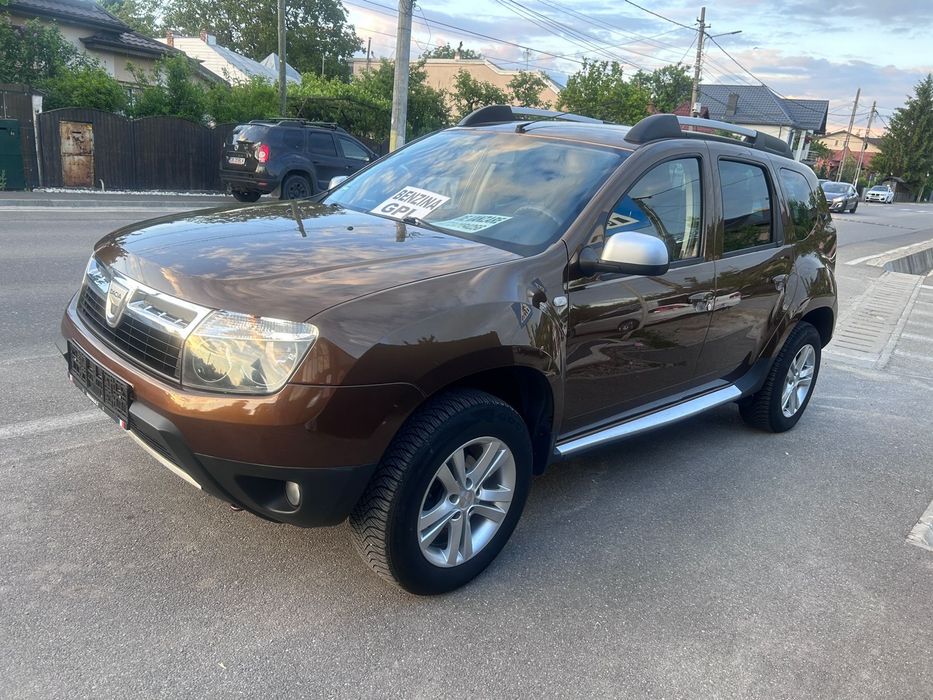 Dacia Duster 2011-4x4-benzina -GPL