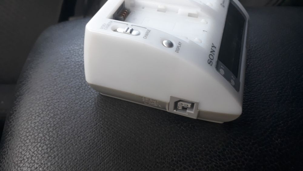 Sony AC-VQP10 зарядно за батерии камера