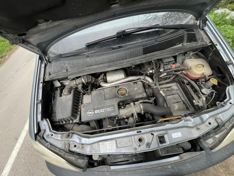 Opel zafira 2.2TDI 125hp само на части