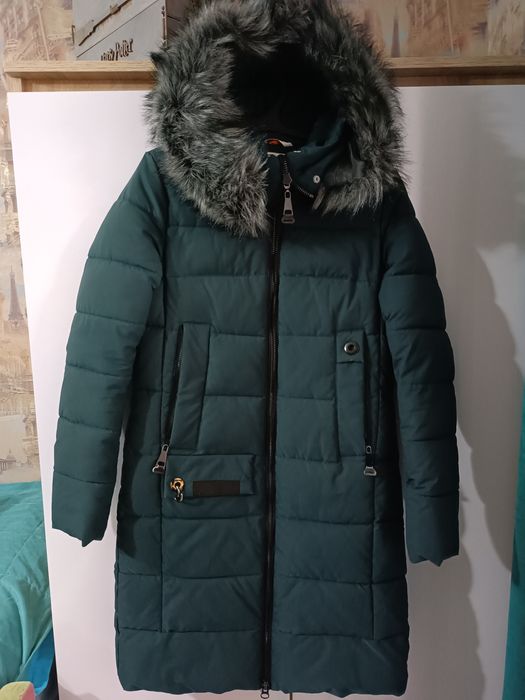 Продам зимнюю куртку