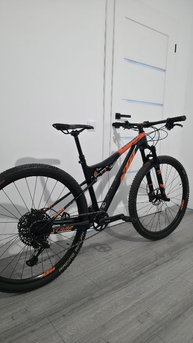 De vânzare bicicletă full suspension Ktm Scarp carbon .29