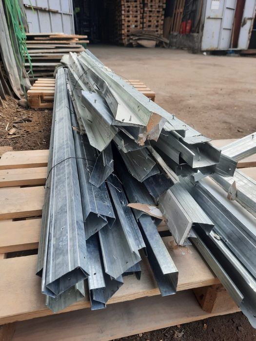 профиль потолочный