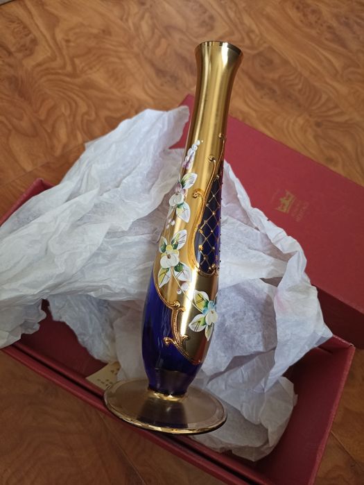 Ваза с настоящим золотым покрытием