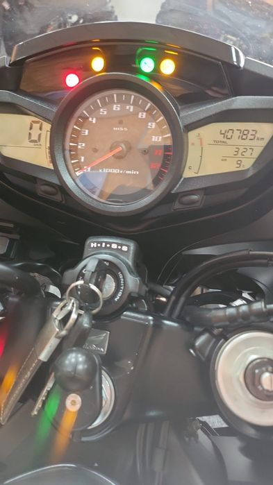 Honda vfr1200f black