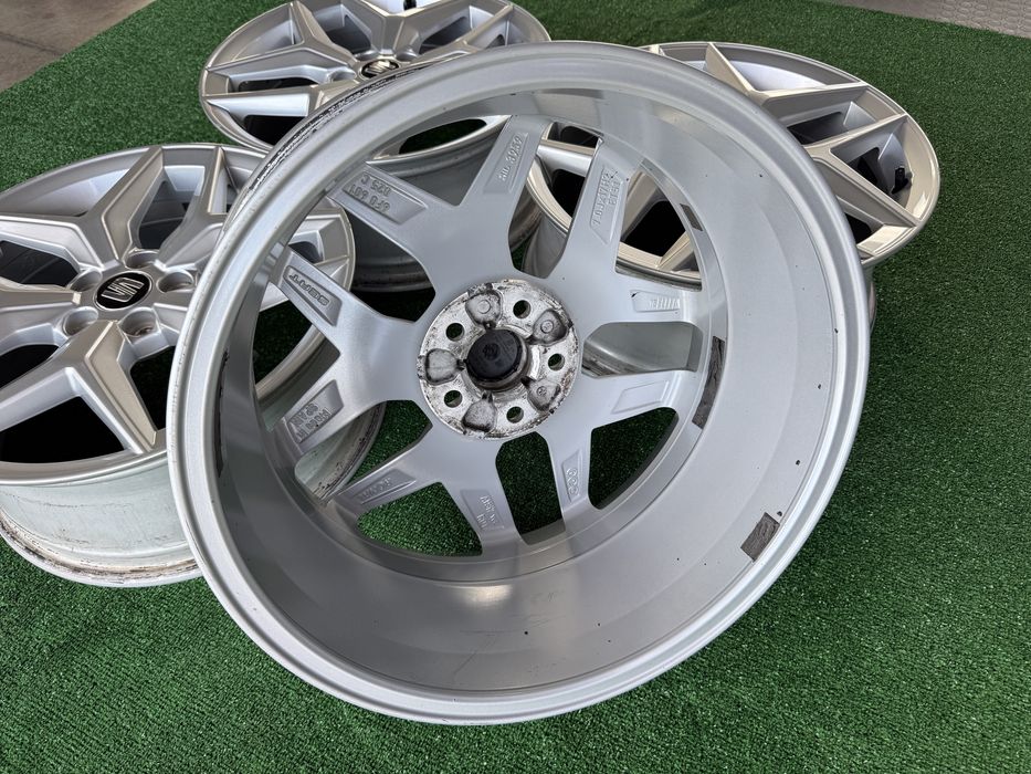 4бр. ОТЛИЧНИ 17” ОРИГИНАЛНИ Джанти 5х100 за -SEAT/SKODA/AUDI/VW/Vag- 7.0Jx17H2, ET51