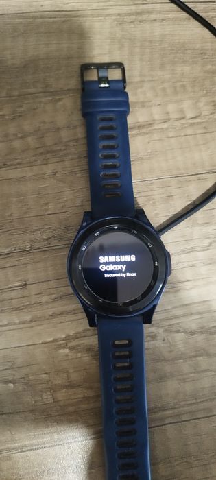 Samsung Galaxy watch 4 classic 42mm