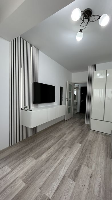 Garsoniera de inchiriat Berceni(metrou Leonida)+Loc parcare inclus